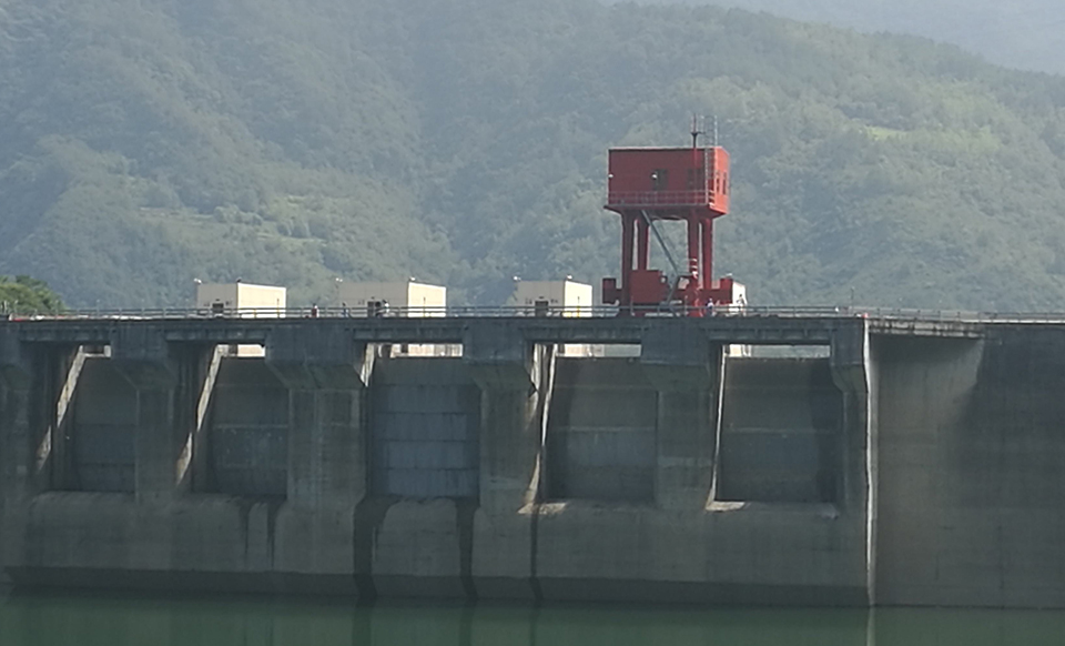 拉繩位移傳感器用于閘門開度控制.jpg 拉繩位移傳感器用于閘門開度控制.jpg